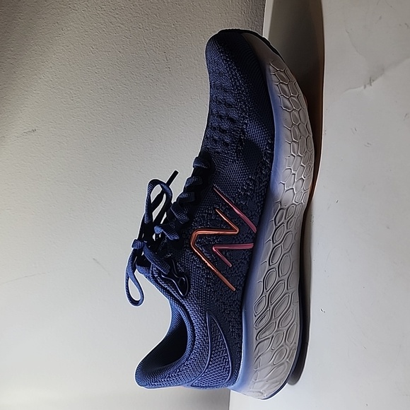 New Balance Fresh Foam X 1080 V12 Women’s Size 6.5 - Picture 6 of 15